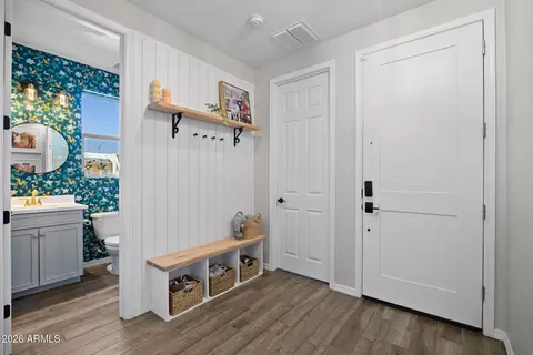 Entry Way - 7548 E Olla Ave, Mesa, AZ 85212 photo 1 of 4