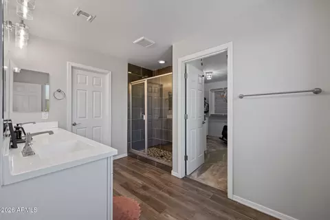 Bath - 7548 E Olla Ave, Mesa, AZ 85212 photo 3 of 5
