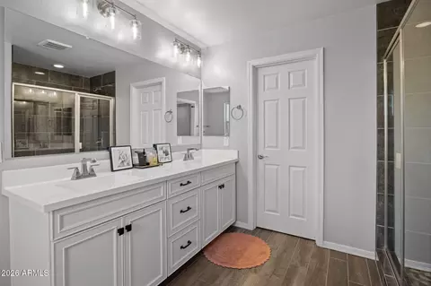 Bath - 7548 E Olla Ave, Mesa, AZ 85212 photo 4 of 5