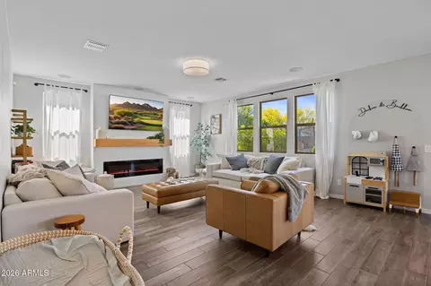 Living - 7548 E Olla Ave, Mesa, AZ 85212 photo 1 of 3
