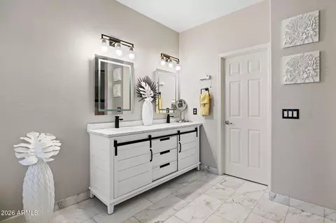 Bath - 4226 E Cotton Ct, Gilbert, AZ 85234 photo 3 of 5