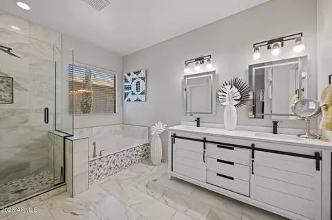 Bath - 4226 E Cotton Ct, Gilbert, AZ 85234 photo 4 of 5