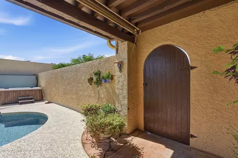 Exterior - 2107 E Alameda Dr, Tempe, AZ 85282 photo 2 of 12