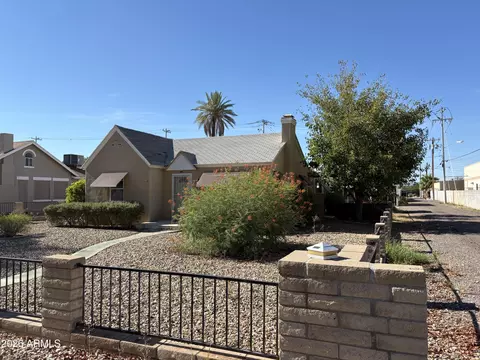 Exterior - 1617 Earll Dr, Phoenix, AZ 85016 photo 4 of 6