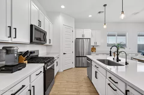 Kitchen - 11303 E Utah Ave, Mesa, AZ 85212 photo 5 of 5