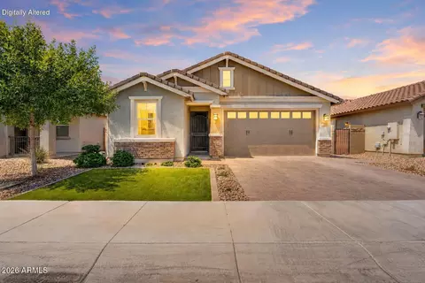 2818 W Martinez Dr, San Tan Valley, AZ 85142
