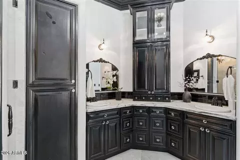 Bath - 3446 E Knoll St, Mesa, AZ 85213 photo 2 of 6