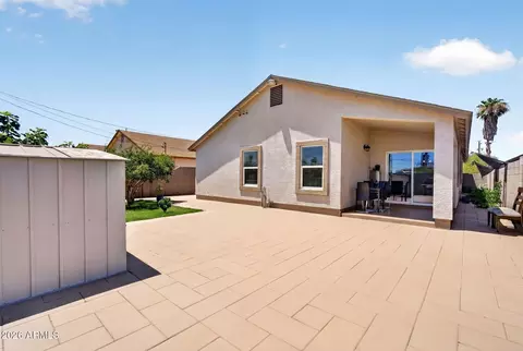 Exterior - 2425 W Maricopa St, Phoenix, AZ 85009 photo 4 of 10