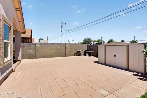 Exterior - 2425 W Maricopa St, Phoenix, AZ 85009 photo 9 of 10