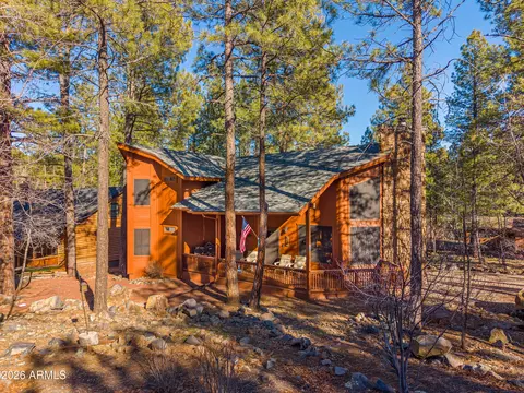 190 Bison Dr, Munds Park, AZ 86017