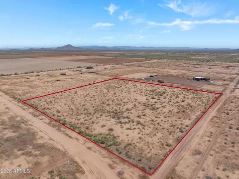 00 Long Rifle Rd #-, Aguila, AZ 85320