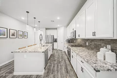 Kitchen - 9458 E Thatcher Ave, Mesa, AZ 85212 photo 1 of 1