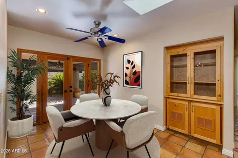 Dining - 6186 N 28th Pl, Phoenix, AZ 85016 photo 1 of 1