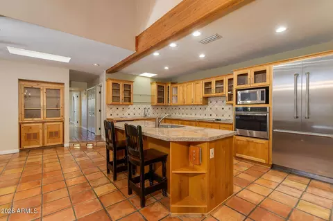 Kitchen - 6186 N 28th Pl, Phoenix, AZ 85016 photo 1 of 3