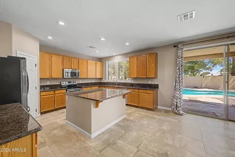 Kitchen - 680 E Betsy Ln, Gilbert, AZ 85296 photo 2 of 6