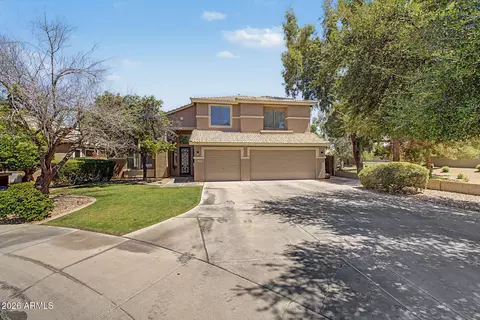 680 E Betsy Ln, Gilbert, AZ 85296