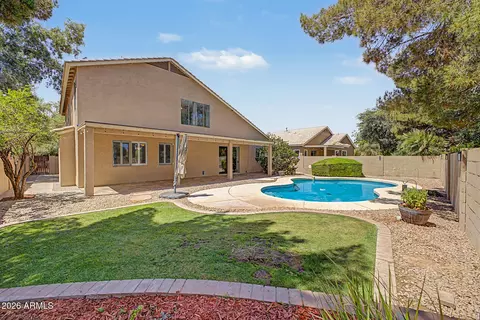 Exterior - 680 E Betsy Ln, Gilbert, AZ 85296 photo 7 of 8
