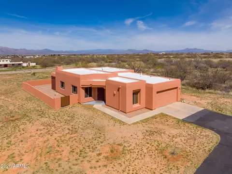 3203 W Thunder Pass Rd, Benson, AZ 85602