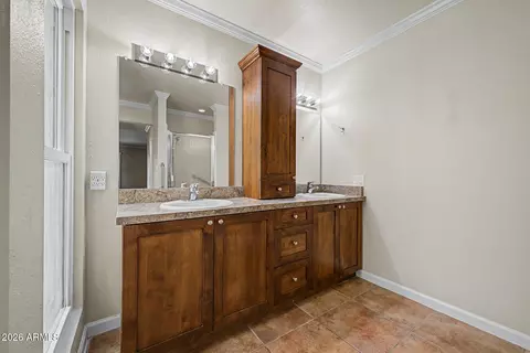 Bath - 1019 E Laguna Dr, Tempe, AZ 85282 photo 1 of 4