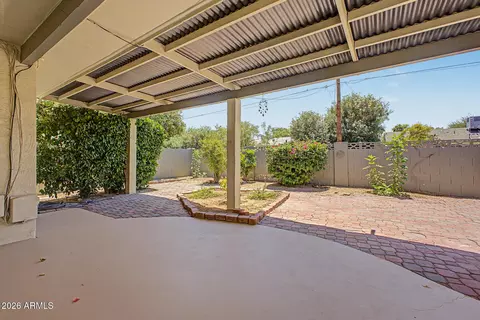 Exterior - 1019 E Laguna Dr, Tempe, AZ 85282 photo 4 of 9