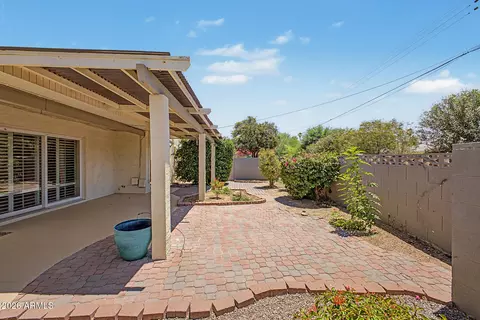 Exterior - 1019 E Laguna Dr, Tempe, AZ 85282 photo 9 of 9