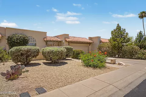 Exterior - 1019 E Laguna Dr, Tempe, AZ 85282 photo 3 of 9