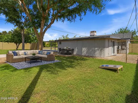 Exterior - 3144 N 34th St, Phoenix, AZ 85018 photo 3 of 5