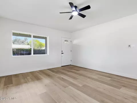 Living - 3144 N 34th St, Phoenix, AZ 85018 photo 4 of 7