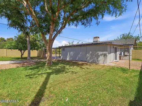 Exterior - 3144 N 34th St, Phoenix, AZ 85018 photo 4 of 5