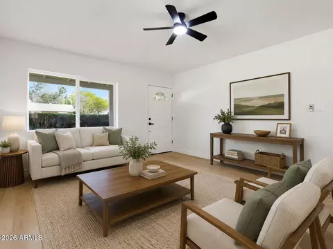 Living - 3144 N 34th St, Phoenix, AZ 85018 photo 3 of 7
