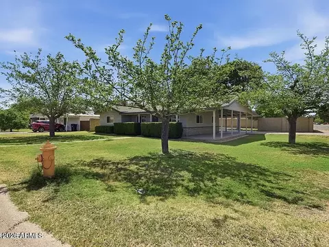 Exterior - 3144 N 34th St, Phoenix, AZ 85018 photo 2 of 5