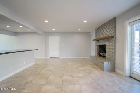 Living - 1008 E Citrus Way, Phoenix, AZ 85014 photo 9 of 10