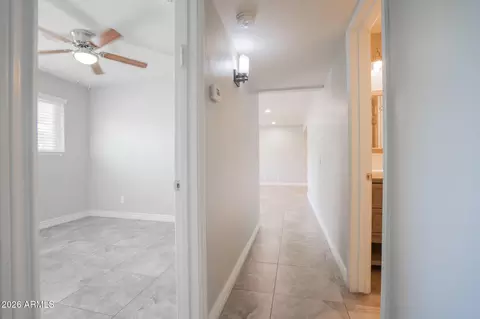 Entry Way - 1008 E Citrus Way, Phoenix, AZ 85014 photo 1 of 2