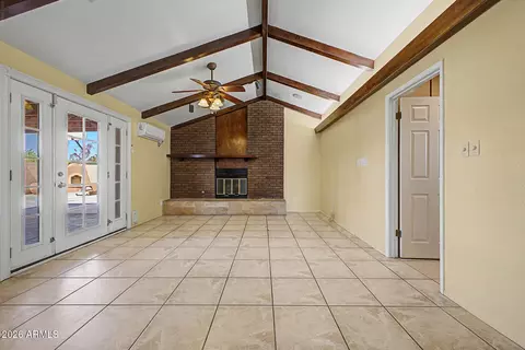 Living - 725 S Pasadena --, Mesa, AZ 85210 photo 5 of 7