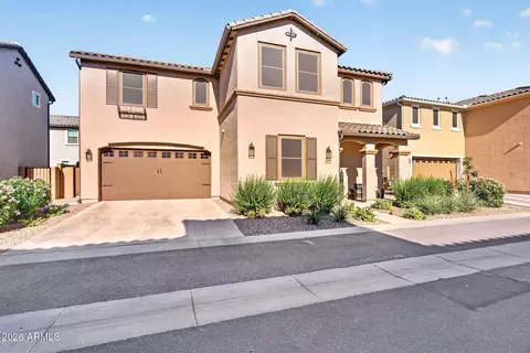 Exterior - 655 S Longspur Ln, Gilbert, AZ 85296 photo 5 of 11