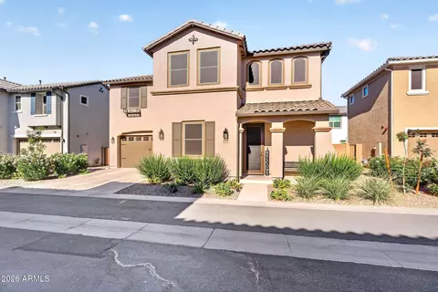 Exterior - 655 S Longspur Ln, Gilbert, AZ 85296 photo 4 of 11