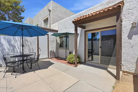 Exterior - 1006 E Redfield Rd, Tempe, AZ 85283 photo 5 of 12