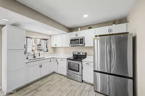 Kitchen - 1347 E 2nd St, Mesa, AZ 85203 photo 1 of 3
