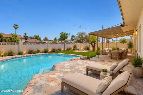 4517 S Grandview Ave, Tempe, AZ 85282