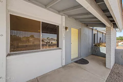 Exterior - 8137 W Montecito Ave, Phoenix, AZ 85033 photo 1 of 5