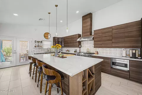 Kitchen - 1344 E Sheena Dr, Phoenix, AZ 85022 photo 2 of 7