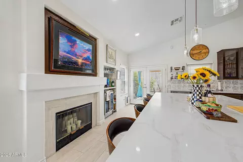 Kitchen - 1344 E Sheena Dr, Phoenix, AZ 85022 photo 4 of 7