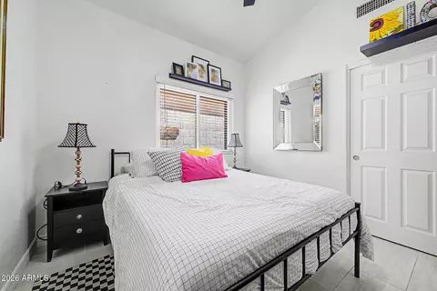 Bedroom - 1344 E Sheena Dr, Phoenix, AZ 85022 photo 5 of 5