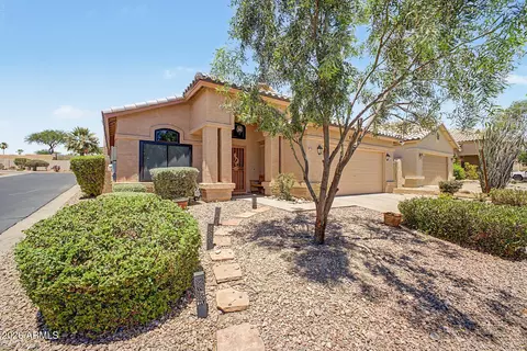 Exterior - 1344 E Sheena Dr, Phoenix, AZ 85022 photo 9 of 10