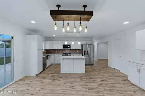 Kitchen - 1920 E Colgate Dr, Tempe, AZ 85283 photo 1 of 5