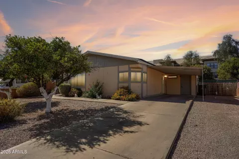 2520 E Behrend Dr, Phoenix, AZ 85050