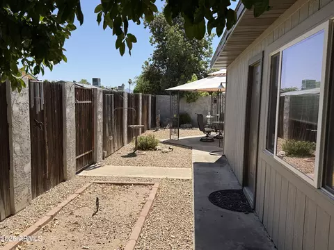 Exterior - 2412 E Marmora St, Phoenix, AZ 85032 photo 2 of 4