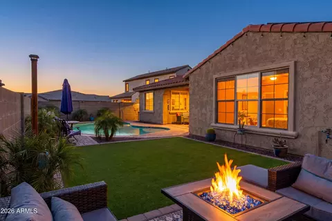 18289 W Raven Rd, Goodyear, AZ 85338
