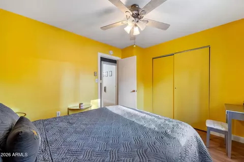 Bedroom - 3307 Pine Cone Dr, Overgaard, AZ 85933 photo 2 of 7