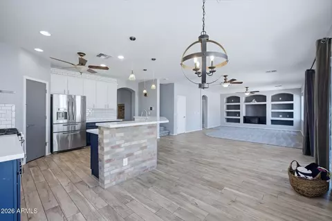 34043 N Danja Dr, San Tan Valley, AZ 85142